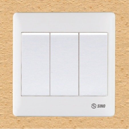 Công tắc ba 1 chiều 10A 250V loại phím lớn Sino S983D1 1 Công tắc ba 1 chiều 10A 250V loại phím lớn - S983D1