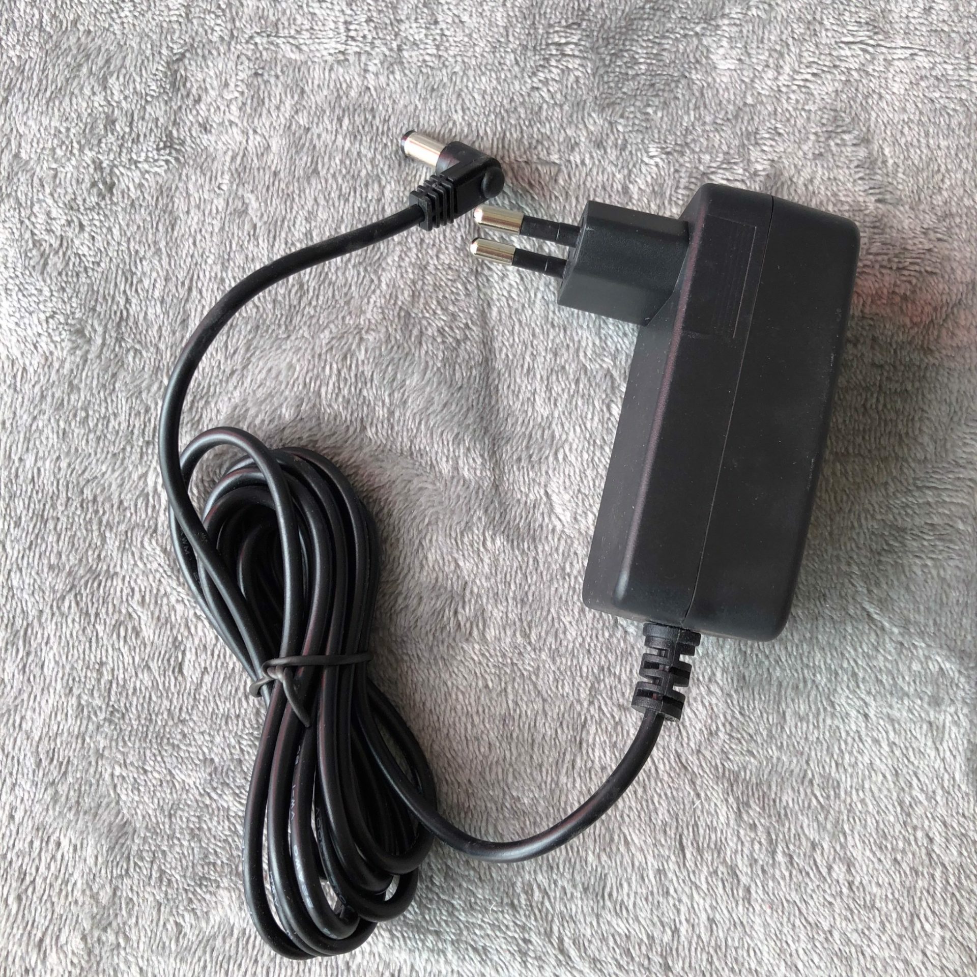Đèn bàn LED bảo vệ thị lực 6W màu đen Điện Quang LDL01-B 2 Đèn bàn LED Điện Quang LDL01 W 6W (Sao chép)