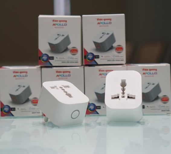 Ổ cắm hẹn giờ wifi thông minh Điện Quang Apollo SP1.1 01 4 Phích cắm thông minh Điện Quang Apollo SP1.1 01 Wifi