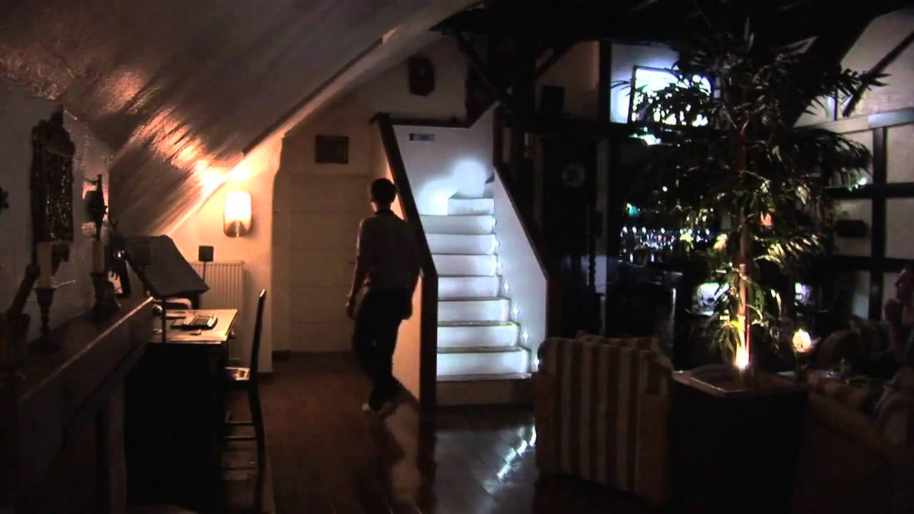 Ly do nen su dung den cam ung tu sang khi co nguoi 1