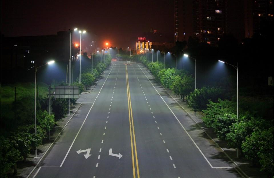Tru Den Cao Ap Cao Toc
