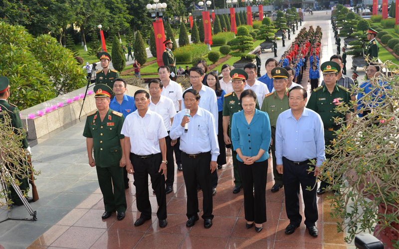 Lễ dâng hương nhân dịp 70 năm ngày thương binh liệt sĩ 2 Lời Phát Biểu Trong Lễ Dâng Hương Của Cán Bộ Công Ty