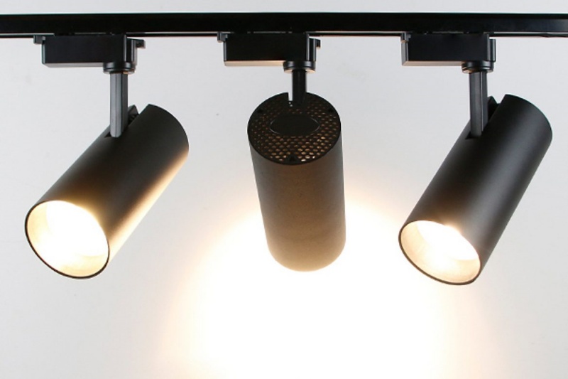 Hướng dẫn cách lắp đặt đèn Led chiếu điểm MPE an toàn 5 Hướng dẫn cách lắp đặt đèn Led chiếu điểm MPE
