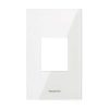 Mặt ổ đơn 3 chấu nhựa acrylic Panasonic WEGH68029CW VN