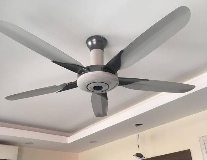Quạt trần giúp tiết kiệm điện