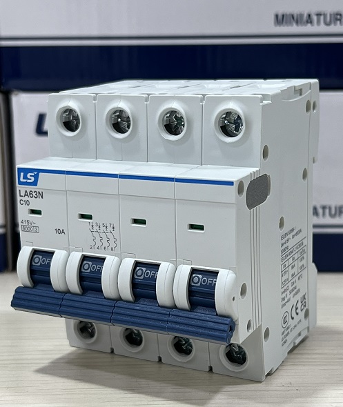 Aptomat MCB 4P 10A 6kA LA63N 4P C10 LS 3 Aptomat MCB 4P 10A 6kA LA63N 4P C10 LS - Ảnh 3